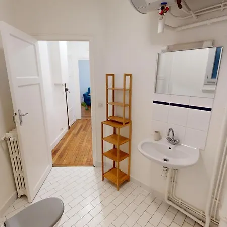 Lägenhet Inviting Studio Near The Eiffel Tower Paris